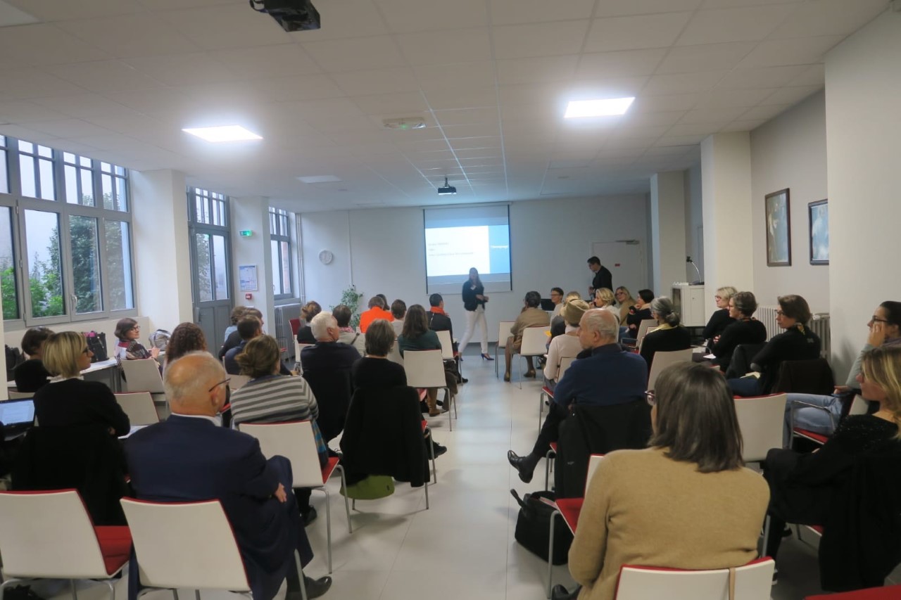 Table ronde avec des médecins et un DRH à propos de nos résultats de mesure d'impact social "coaching du retour au travail après la maladie : utilité ou futilité" - Octobre 2019 pour Octobre Rose